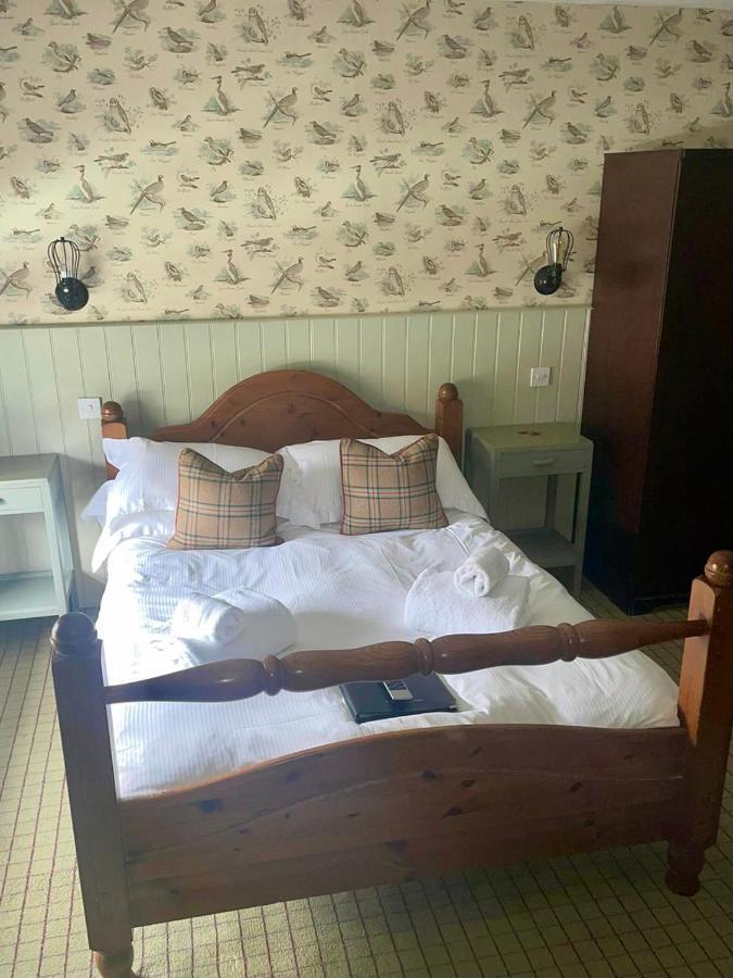 ברפורד The Golden Pheasant Hotel מראה חיצוני תמונה